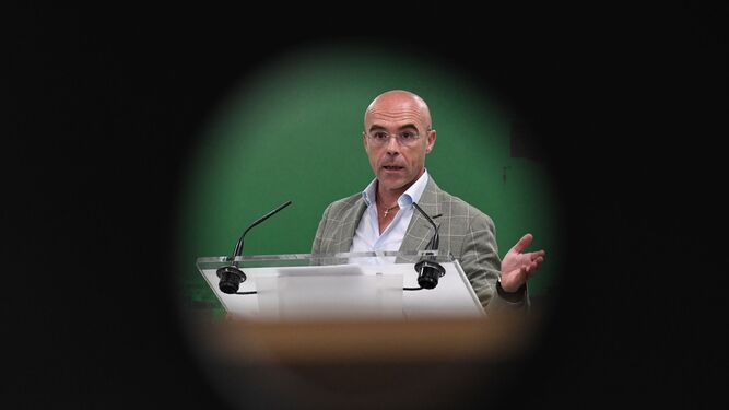 El portavoz político de Vox, Jorge Buxadé.