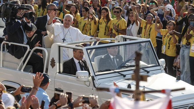 Llegada este domingo del Papa Francisco para oficiar la misa en Lisboa.