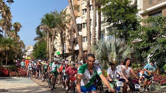 La celebración de una jornada del Día del Pedal en Estepona.