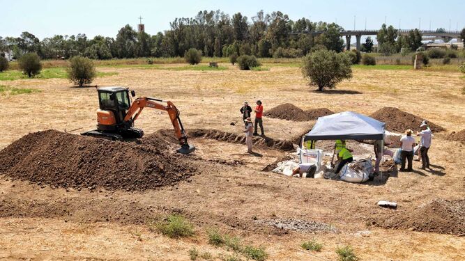 Inicio de las excavaciones en el Cerro del Villar de la campaña 2023.