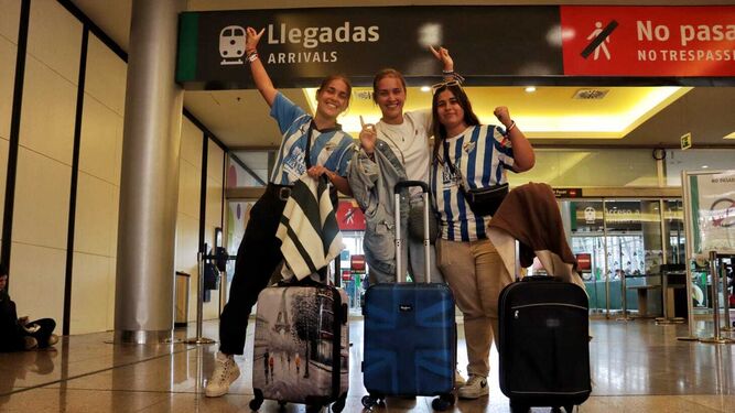 Diecinueve horas después de su llegada prevista llegan a Málaga