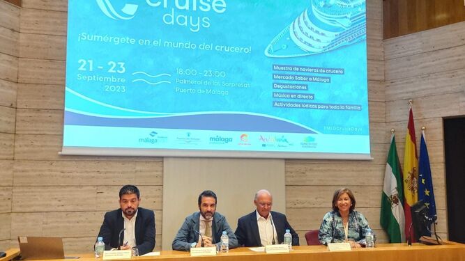 Carlos Rubio, Jacobo Florido, Cristóbal Ortega y Gemma del Corral durante la presentación de 'Málaga Cruise Days'