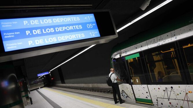 Los nuevos metros de Málaga hacen bajas la espera a los cinco minutos.