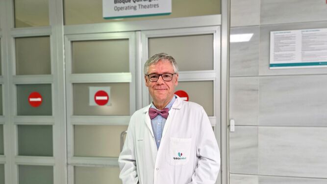 El doctor Dieter Morales García, cirujano del Hospital Quirónsalud Marbella