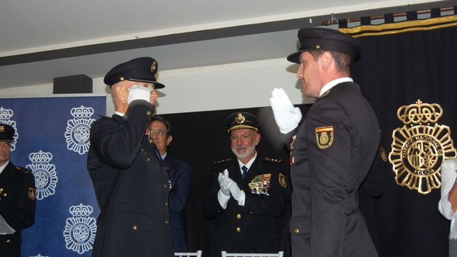 El acto de entrega de medallas al mérito policial.