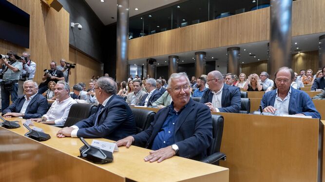 Javier Arenas, en su escaño en el Senado el pasado agosto.