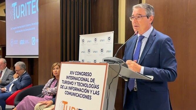 El presidente de la Diputación de Málaga y de Turismo Costa del Sol, Francisco Salado, durante su intervención