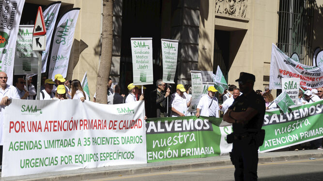 Protesta del Sindicato Médico por la Atención Primaria.
