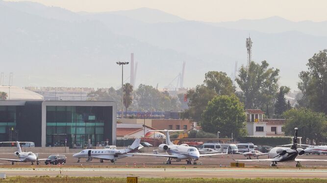 Varios aviones en el Aeropuerto  de Málaga, en una imagen de archivo
