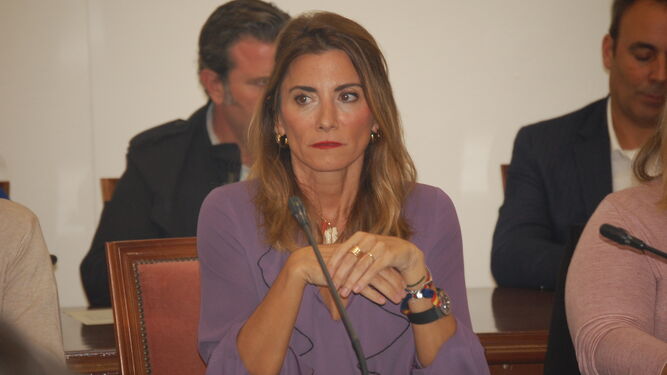 La concejala del PP, Ana Mata, propuesta como futura alcaldesa en la moción de censura.