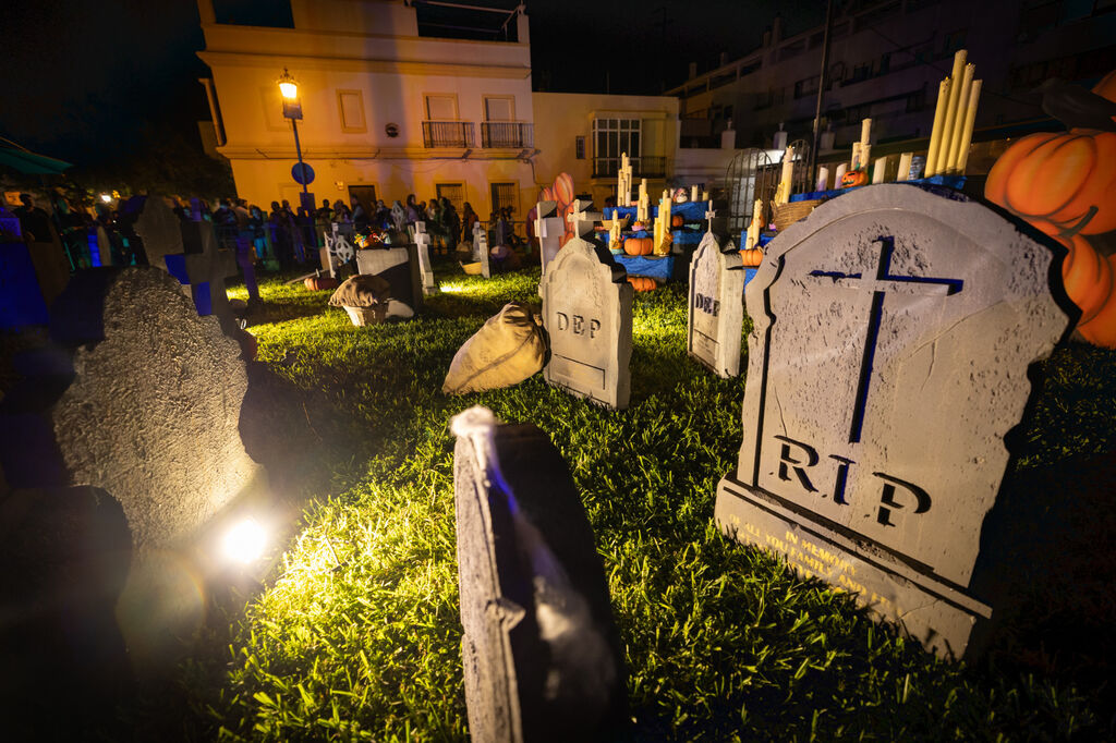 Comienza Halloween en San Fernando: las im&aacute;genes de la Noche de las Calabazas