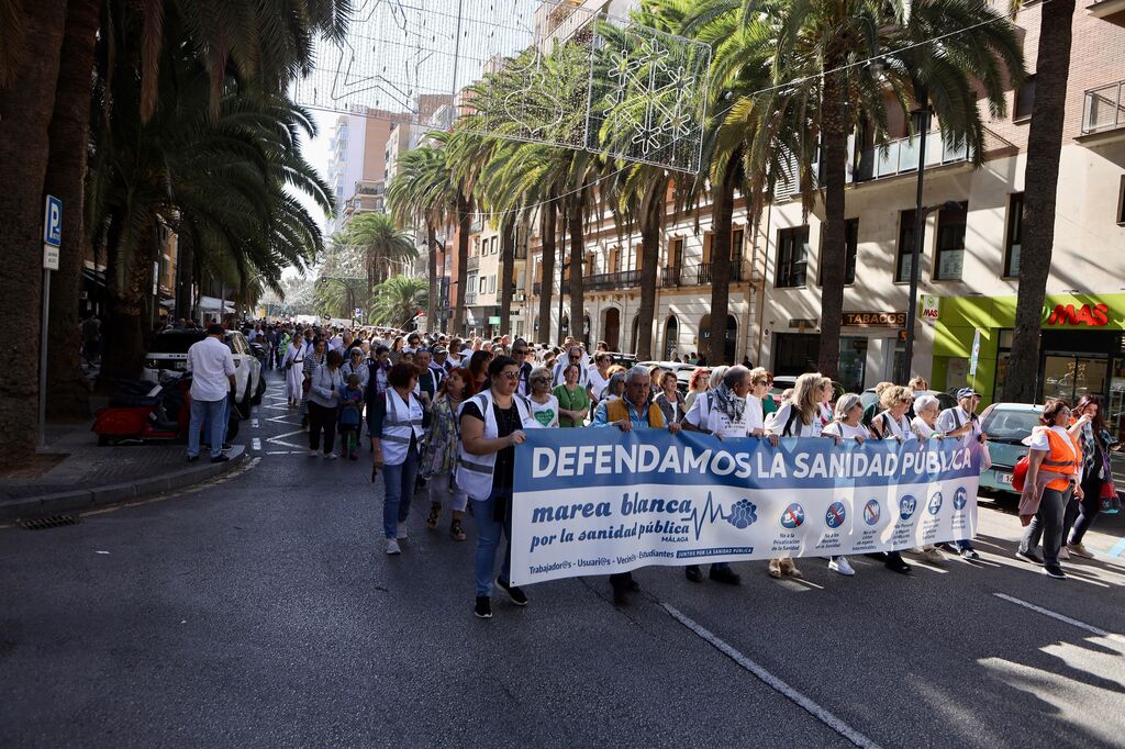 La Marea Blanca sale a las calles de M&aacute;laga para defender la sanidad p&uacute;blica andaluza