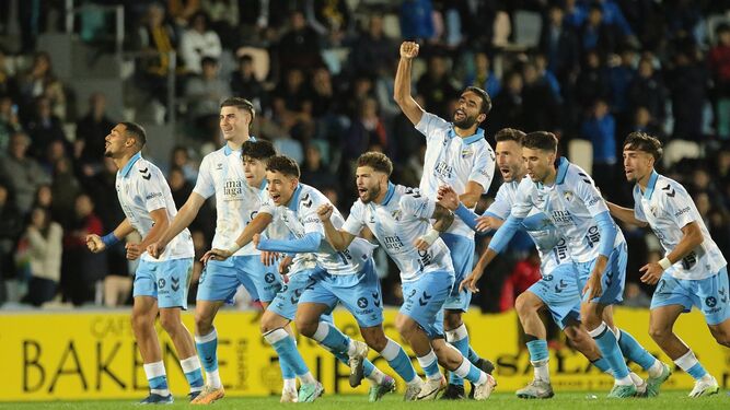 Los jugadores del Málaga celebran.