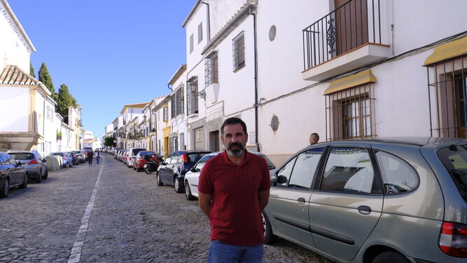 Álvaro Bautista en su visita al barrio de Padre Jesús.
