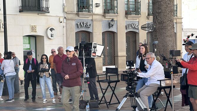 La directora Tosca Musk en el rodaje de su nueva película 'Wallbanger'