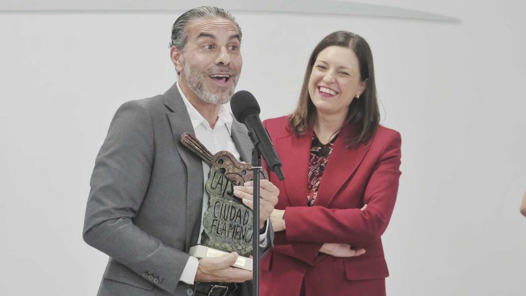Premios de La Isla Ciudad Flamenca a Pedro El Grana&iacute;no y Claudia La Debla