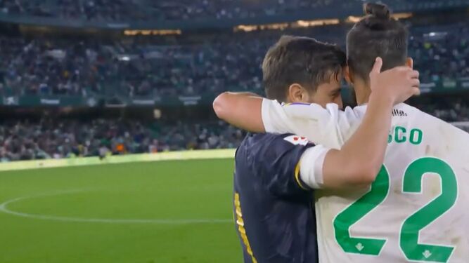Isco y Brahim, al acabar el Betis-Real Madrid.