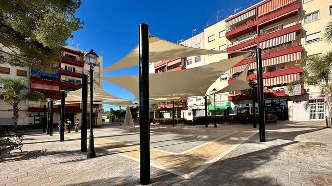 El espacio de sombra de la plaza Islas Baleares.