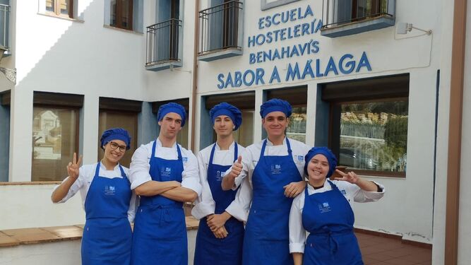 Los cinco estudiantes de cocina de Málaga que participan en los Premio Promesas de la alta cocina.