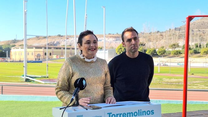 La alcaldesa, Margarita del Cid, y el edil de Deportes, Ramón Alcaide.