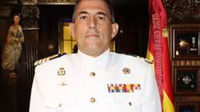 El comandante del Juan Sebastián de Elcano, el capitán de navío Luis Carreras-Presas do Campo,