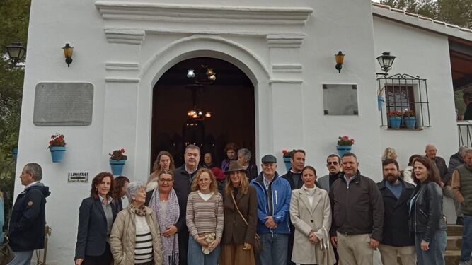 El equipo de Gobierno asiste a la festividad de San Antón.