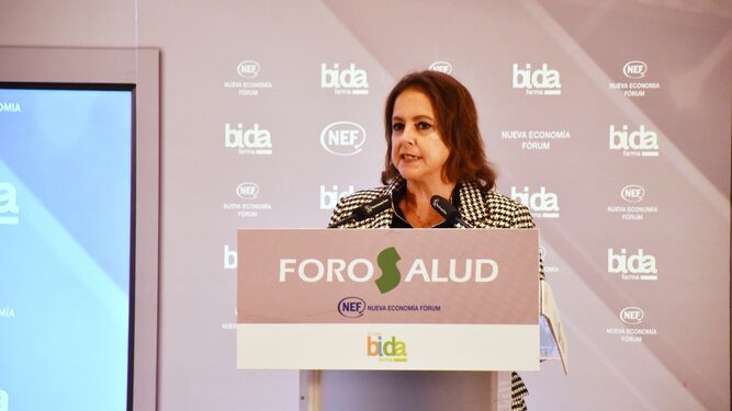Catalina García durante su intervención en el Foro Salud organizado por Nueva Economía Fórum y Bidafarma.