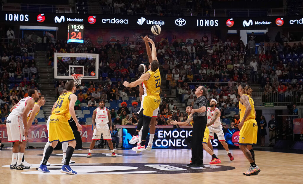 El Dreamland Gran Canaria-Valencia Basket, en im&aacute;genes