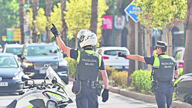 Dos policías locales en Málaga