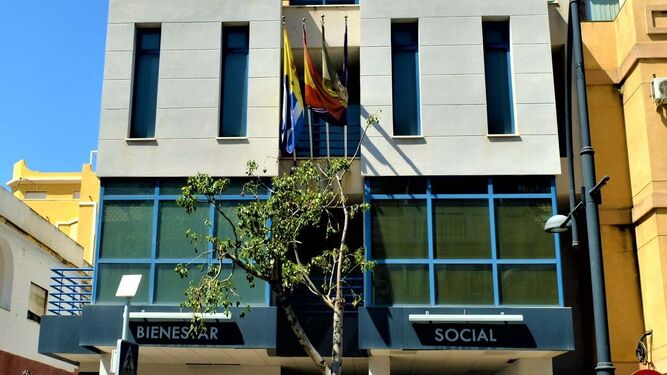 Fachada del edificio de Bienestar Social en Rincón de la Victoria