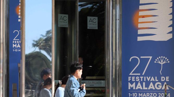 Carteles del Festival de Málaga 2024 en el centro de la ciudad