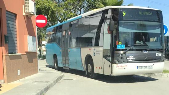Villanova plantea que los autobuses de la EMT que van a Churriana lleguen a Alhaurin de la Torre