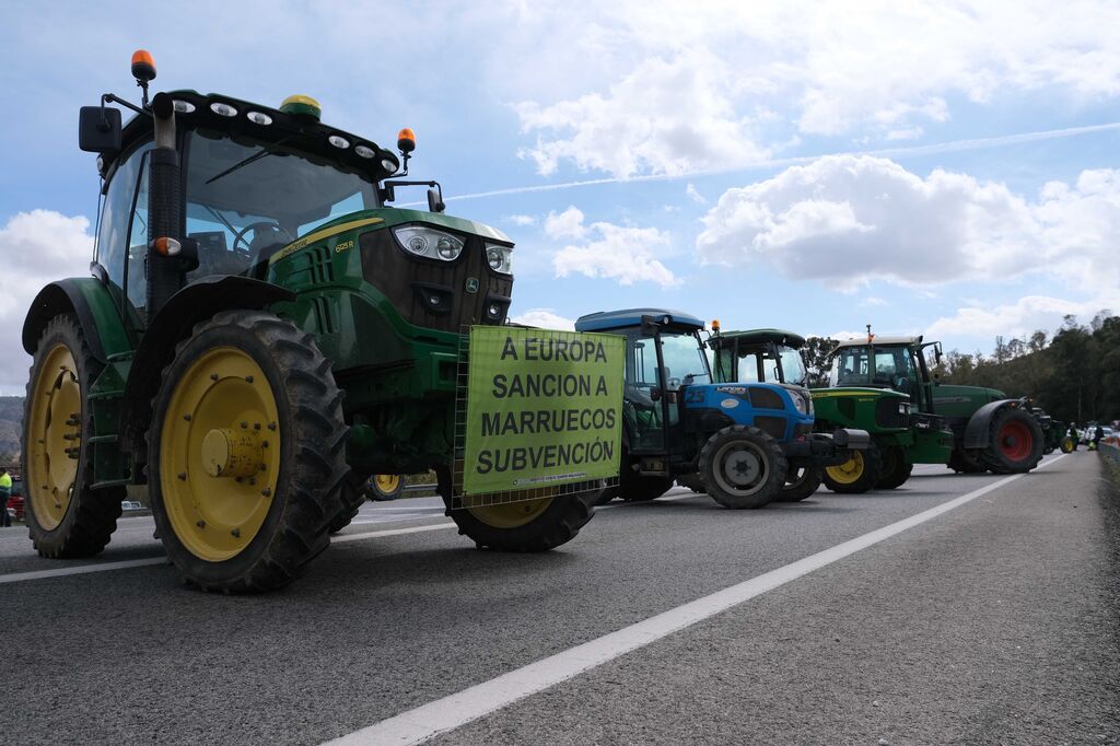 La jornada de protesta de los agricultores, en fotos.