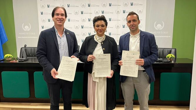 La firma del acuerdo entre el Ayuntamiento y el Colegio de Veterinarios.