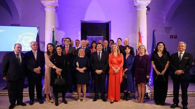 El nuevo equipo de gobierno del Cuerpo Consular de Málaga