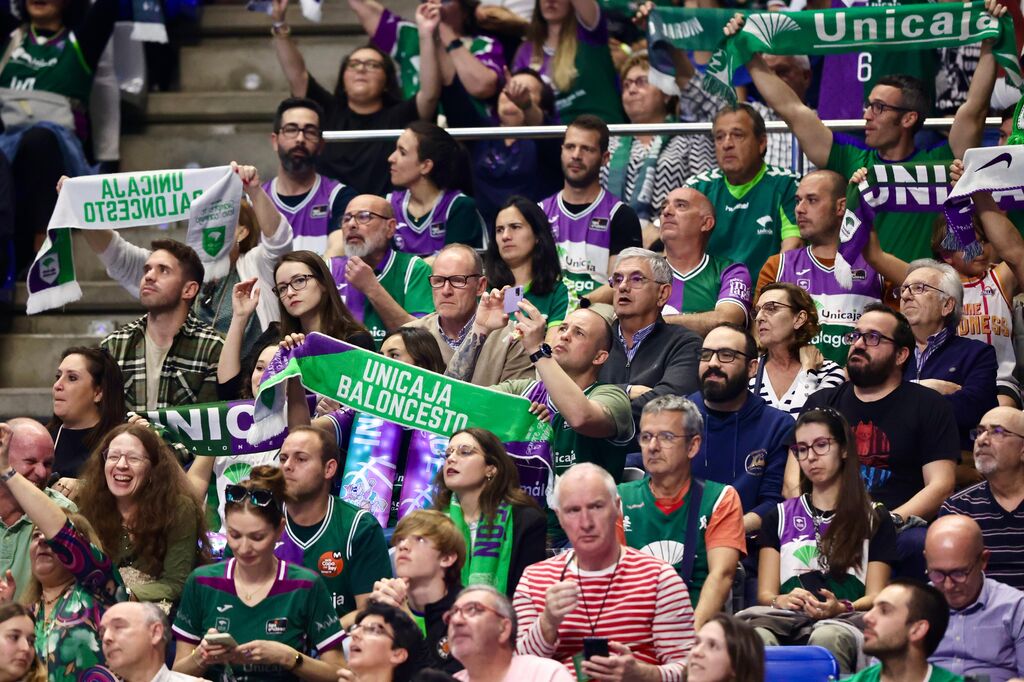 B&uacute;scate en las gradas del Carpena en el Unicaja Baloncesto - Real Madrid