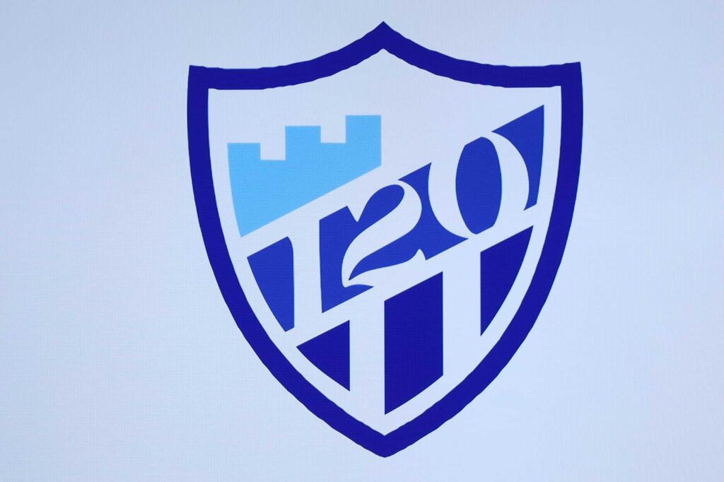As&iacute; es el nuevo escudo del 120 aniversario del f&uacute;tbol en M&aacute;laga