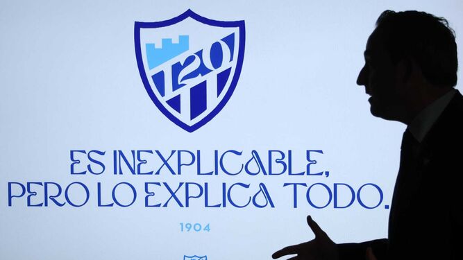 Así es el nuevo escudo del 120 aniversario del fútbol en Málaga