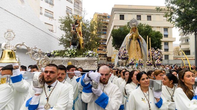 Los Sagrados Titulares procesionaron por Torremolinos.