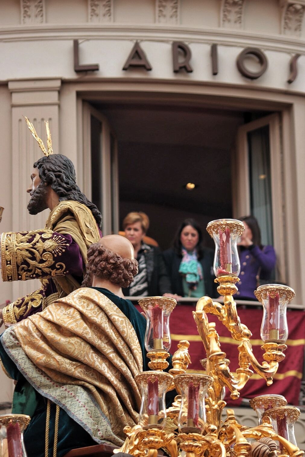 La Sagrada Cena en su procesi&oacute;n de este Jueves Santo en M&aacute;laga, en fotos