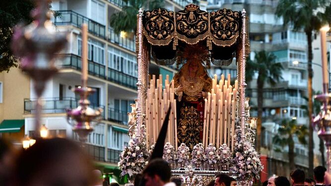 El trono de María Santísima de los Dolores.