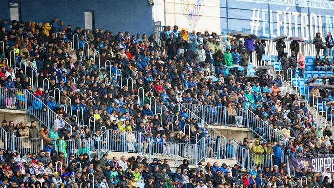 Aficionados en el Málaga CF -  Linares