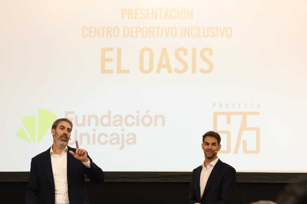 Calder&oacute;n y Berni Rodr&iacute;guez presentan el proyecto del Centro Deportivo Inclusivo El Oasis