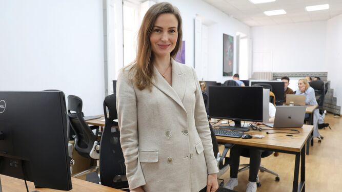 Lena Hackelöer, CEO de Brite, posa en la oficina de la empresa.