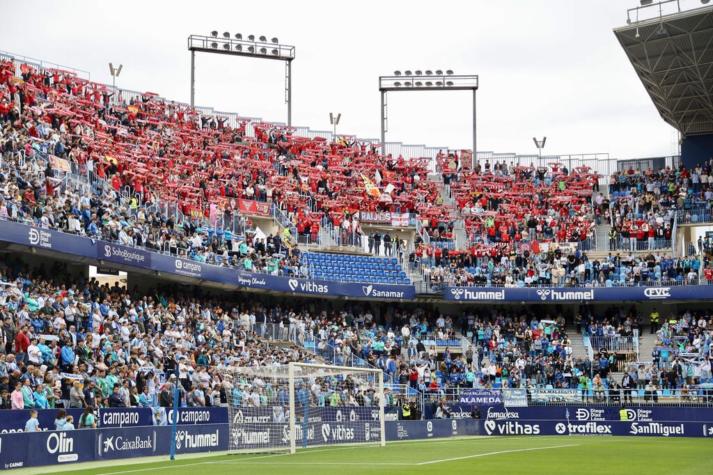B&uacute;scate en las gradas de La Rosaleda durante el M&aacute;laga CF-Real Murcia